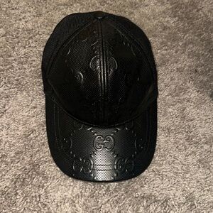 Leather GG Gucci logo baseball cap.